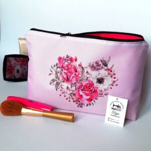 kosmetyczka różowe serce