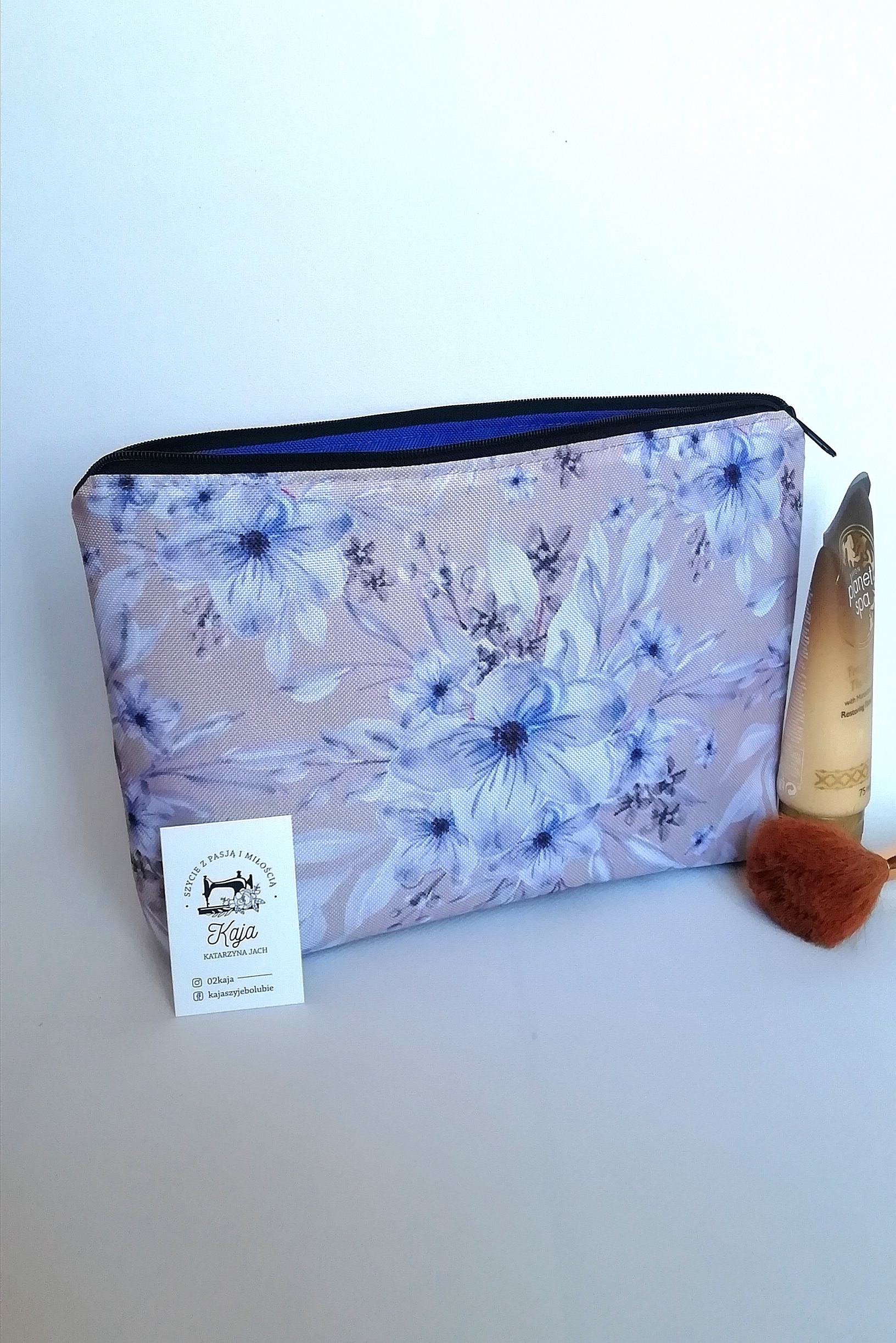 kosmetyczka szare kwiaty kosmetyczka szare kwiaty