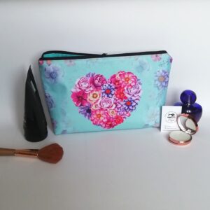 kosmetyczka niebieskie serce