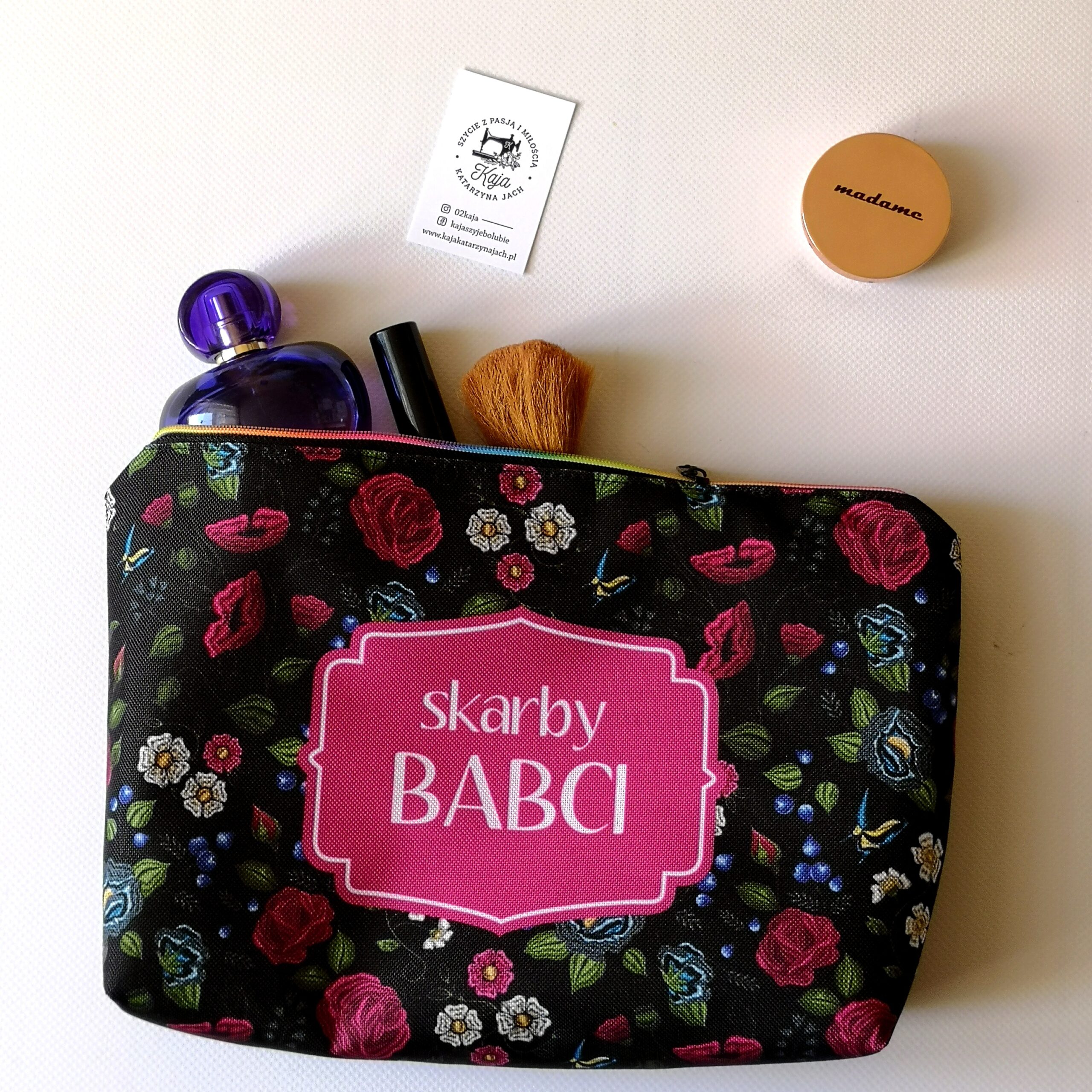 kosmetyczka babci roże czarna kosmetyczka babci roże czarna