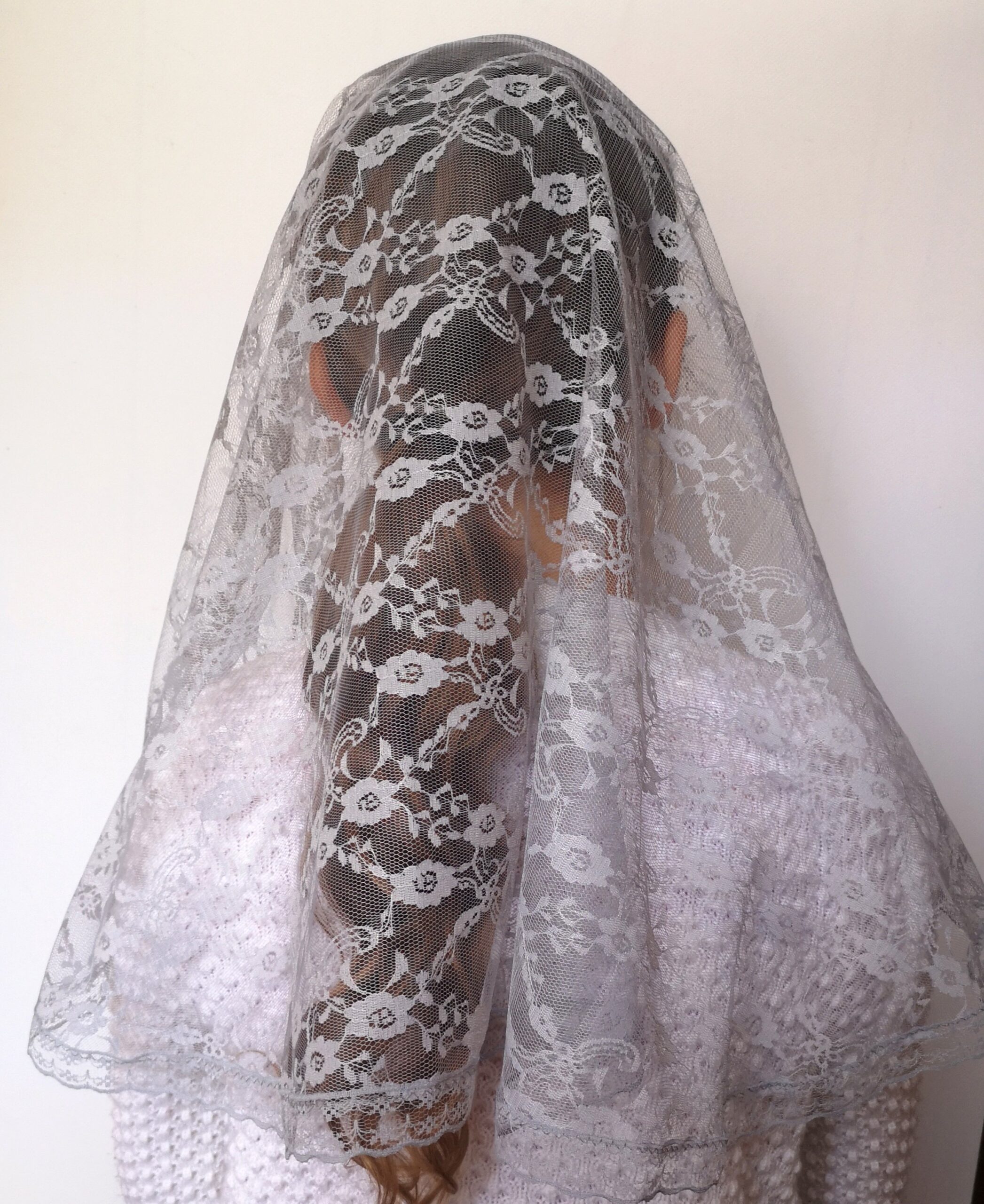 2025/12/IMG_20250605_135314_edit_354312997927184-scaled.jpg mantylka popielate kwiaty nr 20